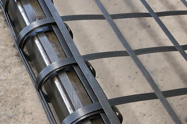 鋼塑土工格柵施工方法  第1張