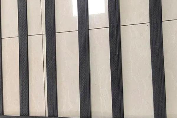 高韌性聚酯紗線集束土工格柵怎么搭接呢？  第1張