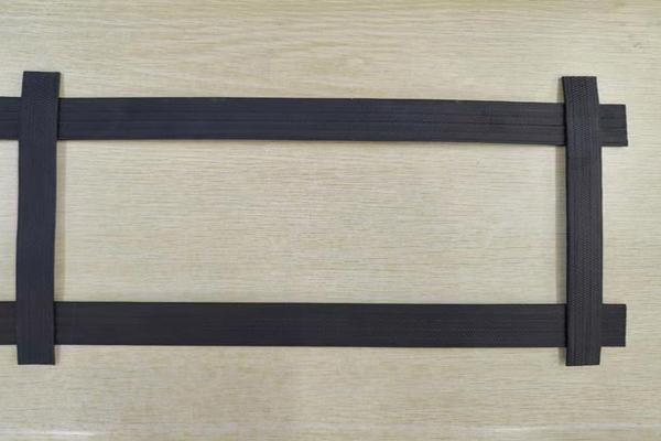 高韌性聚酯紗線集束土工格柵可以用在哪些路面中 第1張