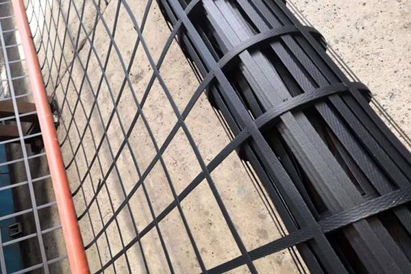 鋼塑土工格柵冬季施工怎么防止凍傷損壞呢?  第2張